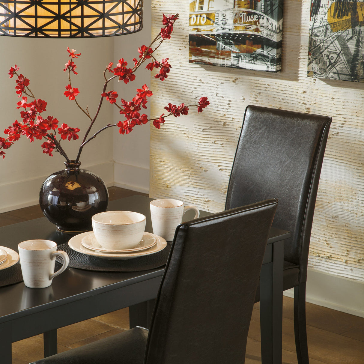 Ensemble de 2 chaises de salle à manger rembourrées aspect cuir brun foncé - Kimonte