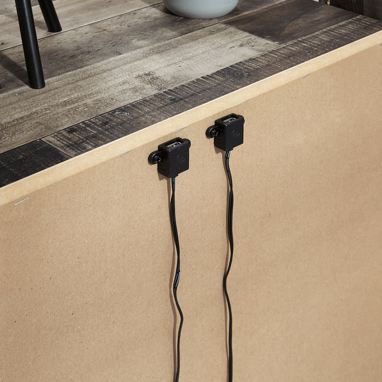 Table de chevet à 2 tiroirs en bois/placage multi gris - Derekson