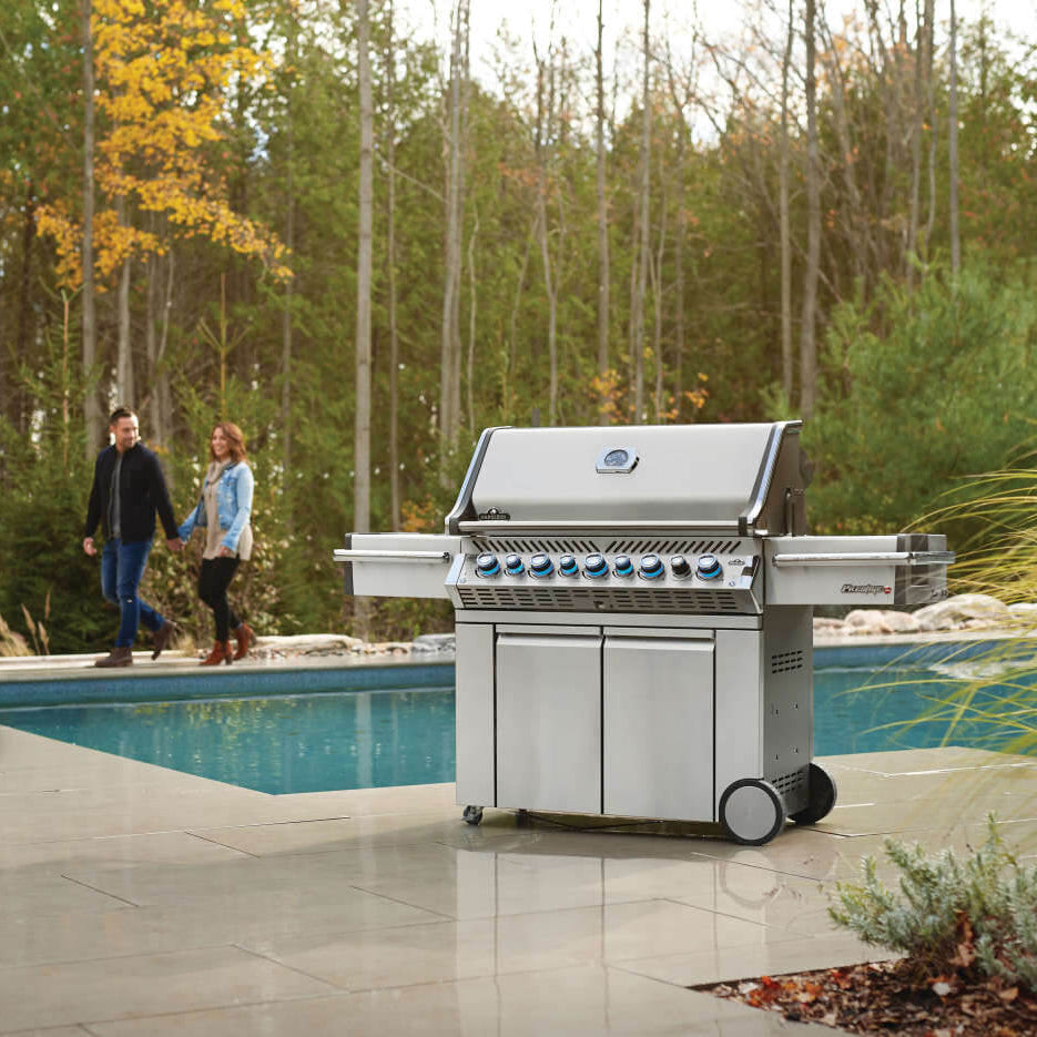 Barbecue au gaz naturel 99 000 BTU - Héritage Prestige® PRO 665 RSIB