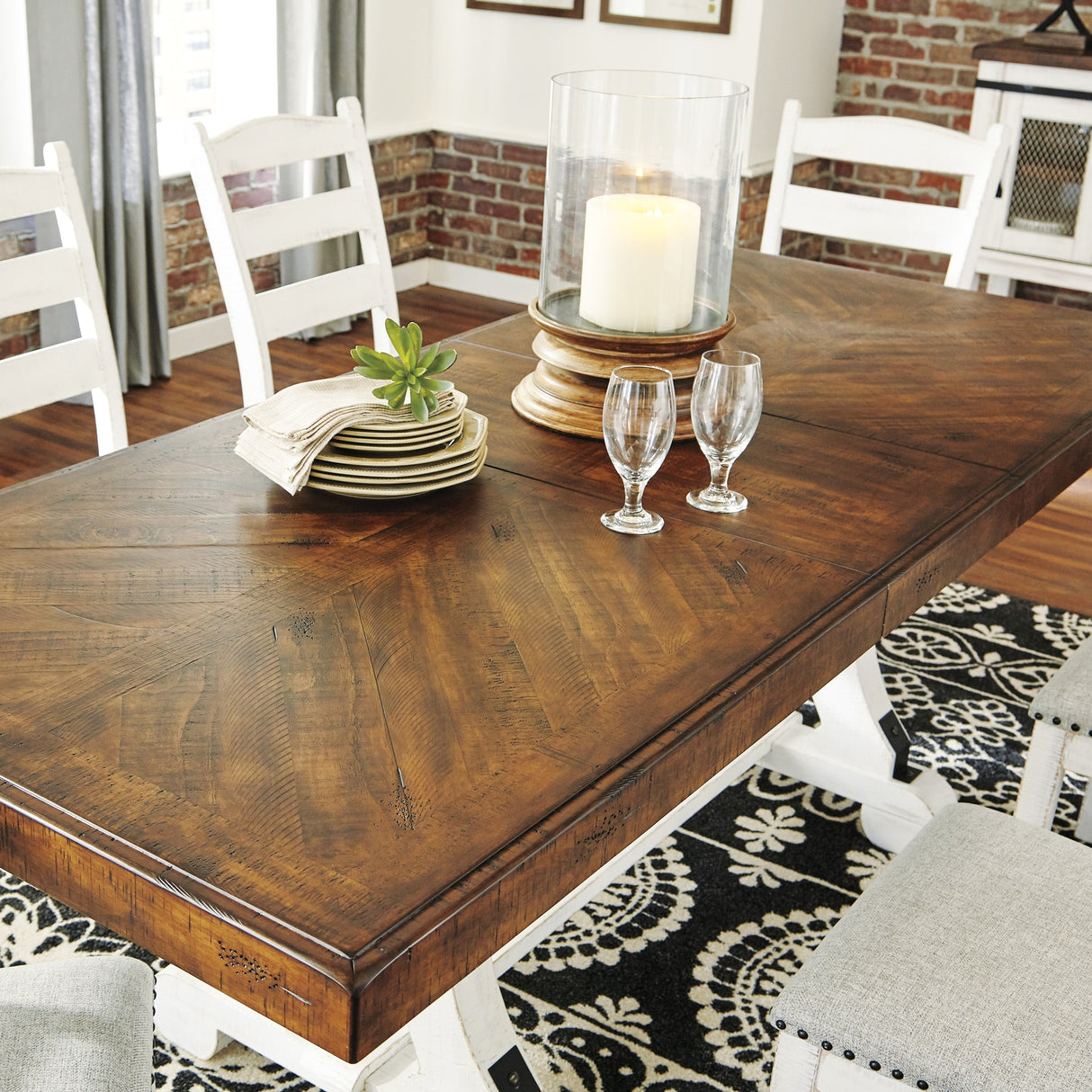Table de salle à manger extensible en bois bicolore antique - Valebeck