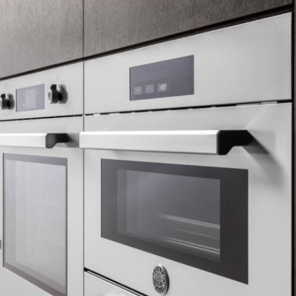 Four encastrable 30 po, 1,34 pi³ Inox avec Cuisson à la vapeur pure et Convection