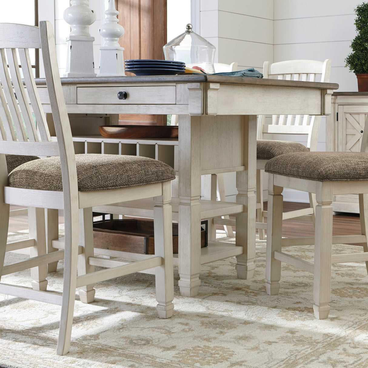 Table de salle à manger rectangulaire en bois bicolore avec rangement - Bolanburg