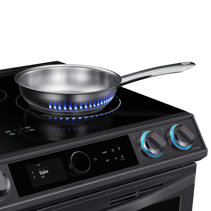 Cuisinière à induction encastrable 30 po, 6,3 pi³ Inox noir avec Air Fry et Convection véritable