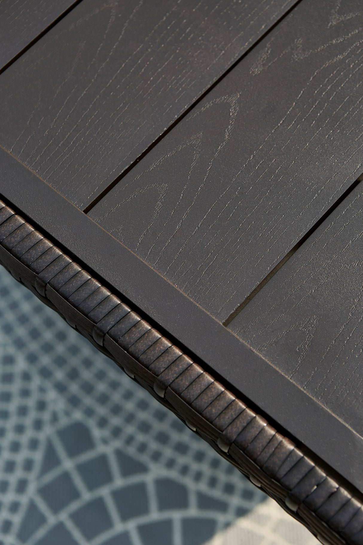 Table à manger extérieure en rotin brun foncé - Easy Isle