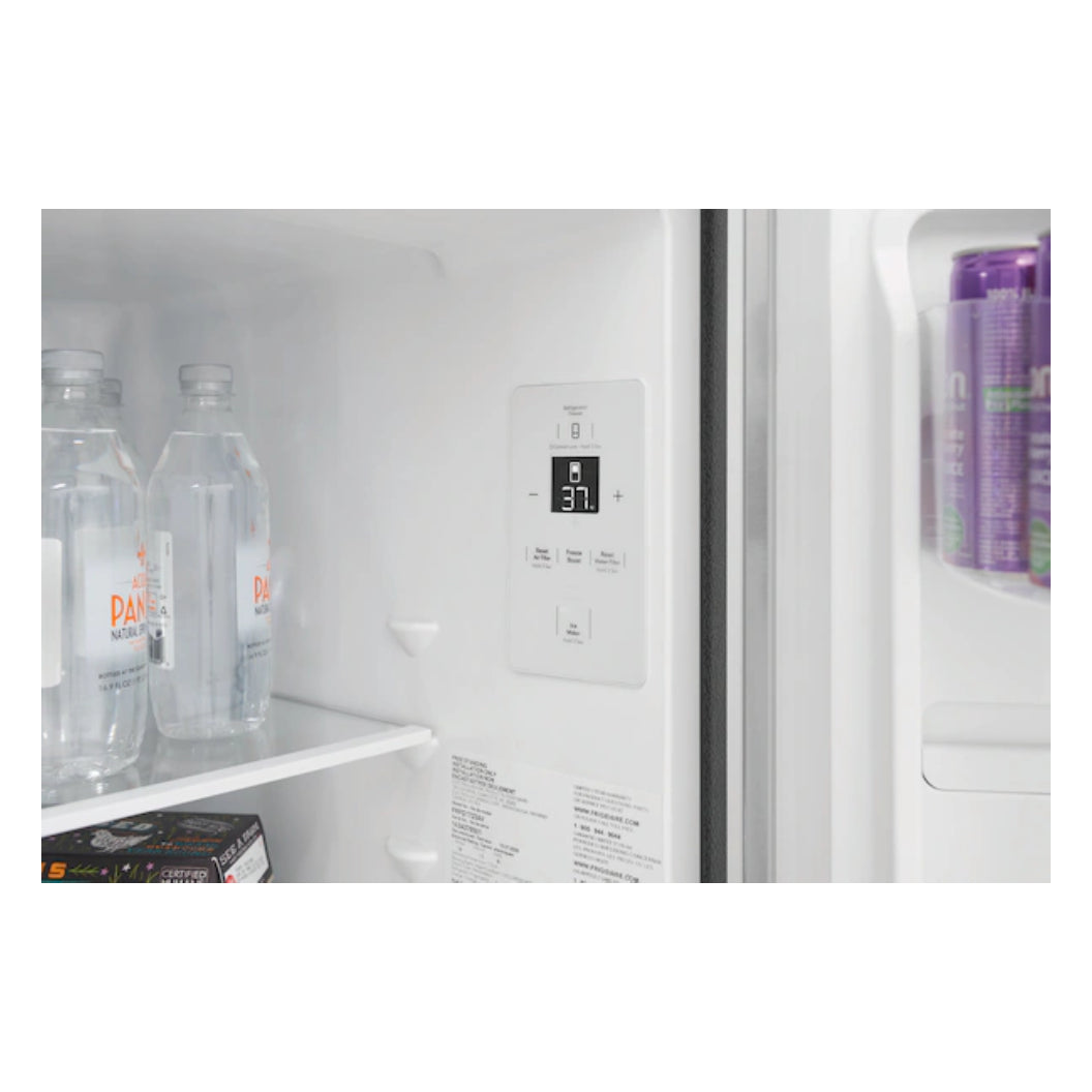 Réfrigérateur porte française profondeur comptoir 32 po 3 portes 17,6 pi³ Inox EvenTemp™