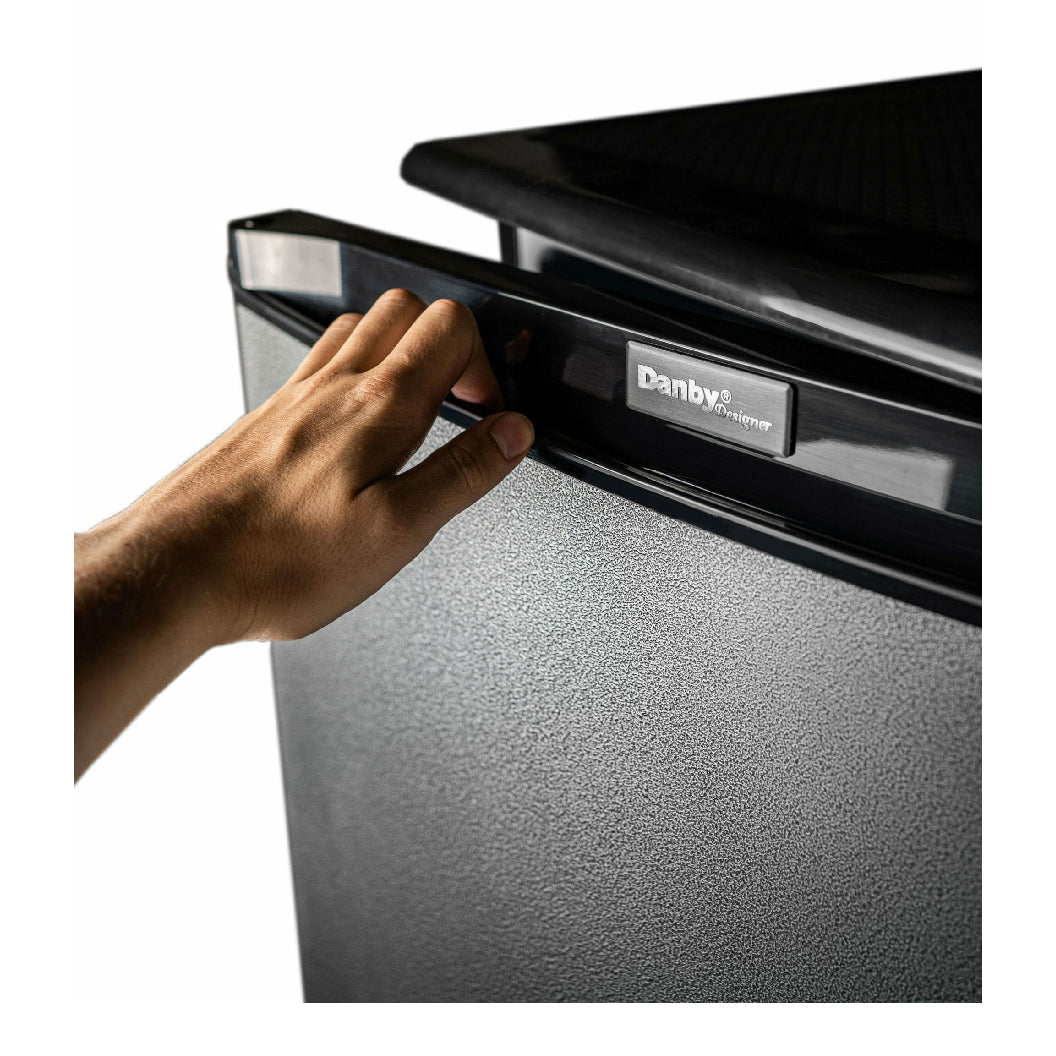 Congélateur vertical 24 po, 8,5 pi³ Inox graphite