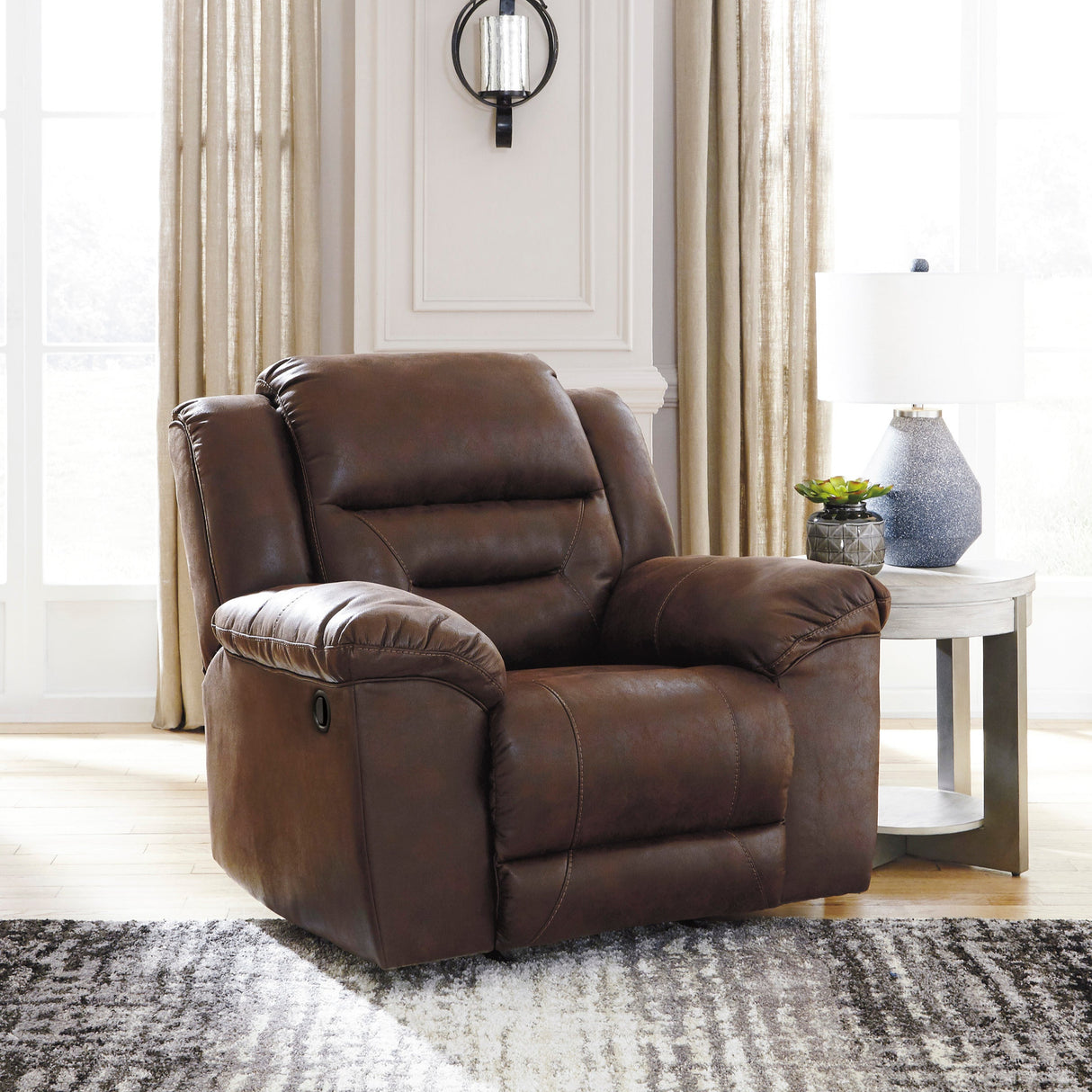 Fauteuil berçant et inclinable aspect cuir - Stoneland