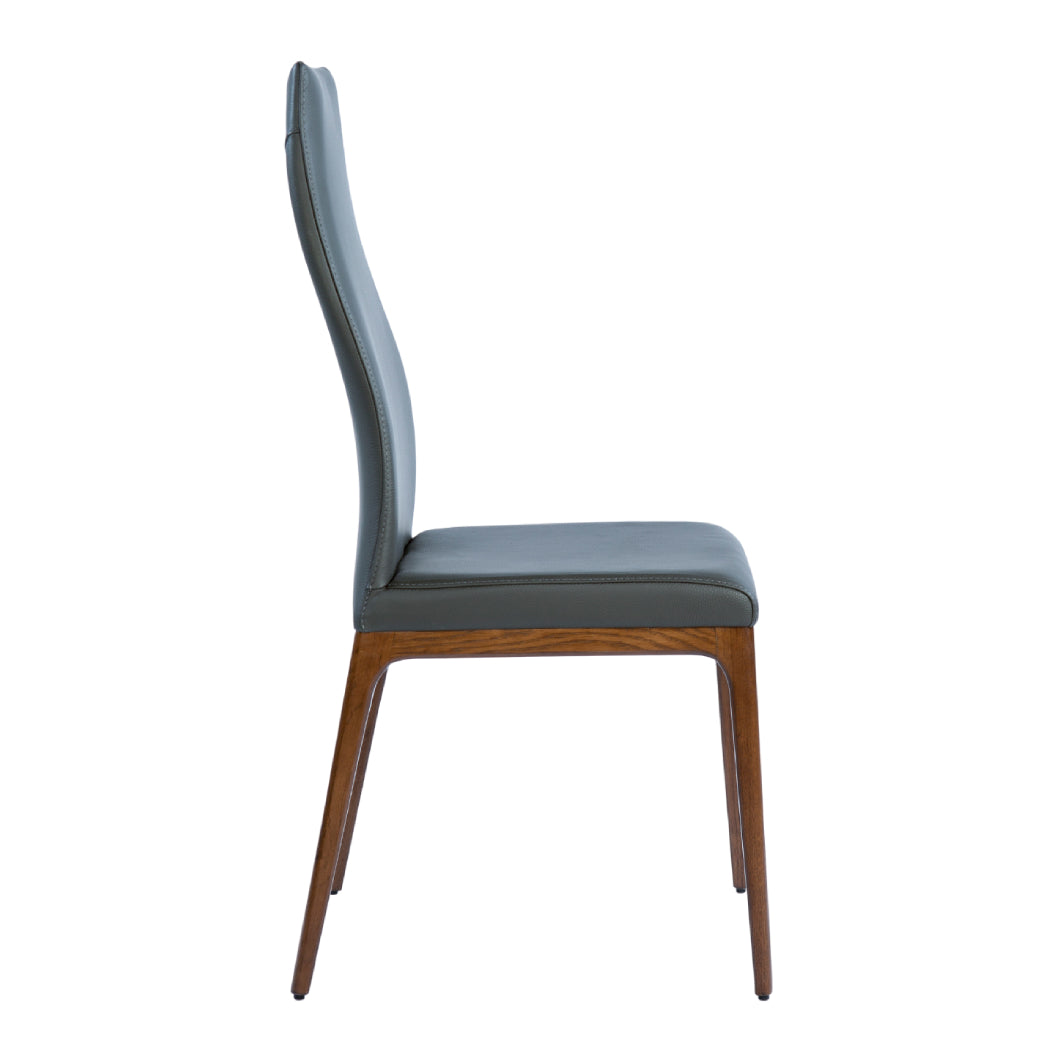 Chaise de salle à manger rembourrée en cuir et bois de chêne teinte noyer - Amy