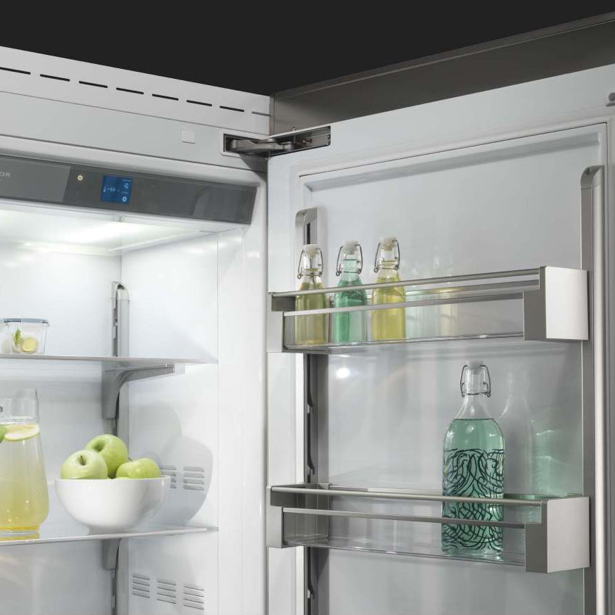 Réfrigérateur sans congélateur encastrable 30 po, 17,4 pi³ Inox avec Système Total No Frost