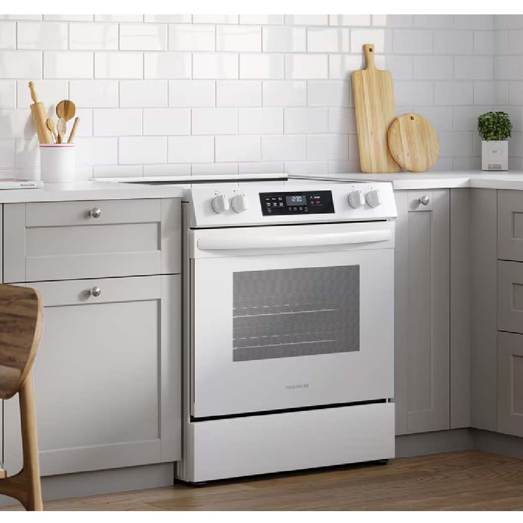 Cuisinière électrique à commandes frontales 30 po. 5,3 pi³ Blanc avec 5 éléments