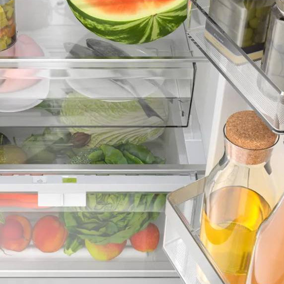 Réfrigérateur à congélateur inférieur, profondeur comptoir 24 po, 12,8 pi³ Inox avec Wi-Fi - Série 500