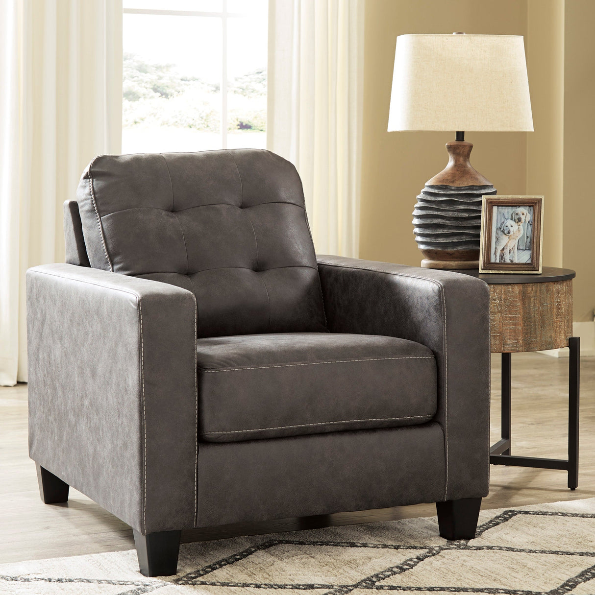 Fauteuil aspect cuir gris foncé - Venaldi