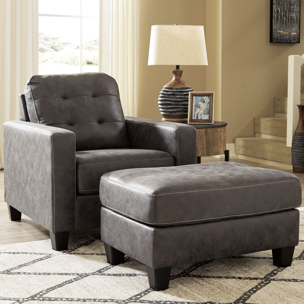 Fauteuil aspect cuir gris foncé - Venaldi