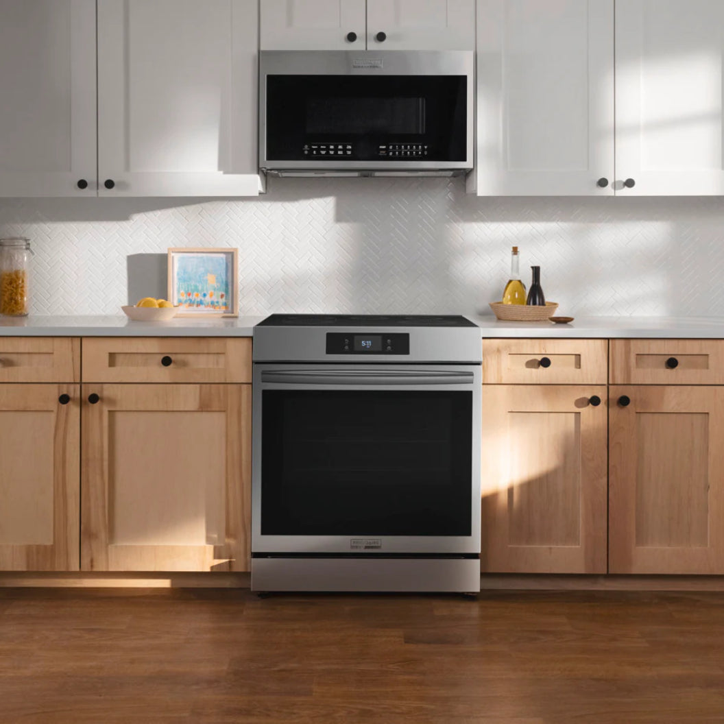 Cuisinière à induction encastrable 30 po, 6,2 pi³ Inox avec Convection Totale et TempLock™