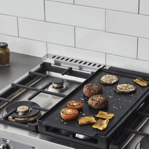 Cuisinière au gaz 36 po, 5,9 pi³ avec Convection double et Brûleurs MonoBloc - Série Professional