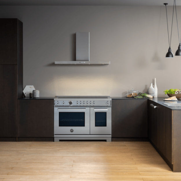 Cuisinière double à induction 48 po, 4,6 pi³ / 2,4 pi³ avec Air Fry et Autonettoyant - Série Professional
