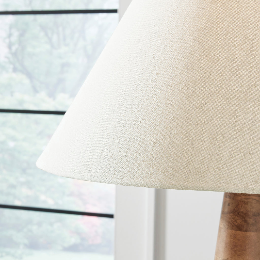 Lampe sur pied en bois brun naturel 58 po. - Danset