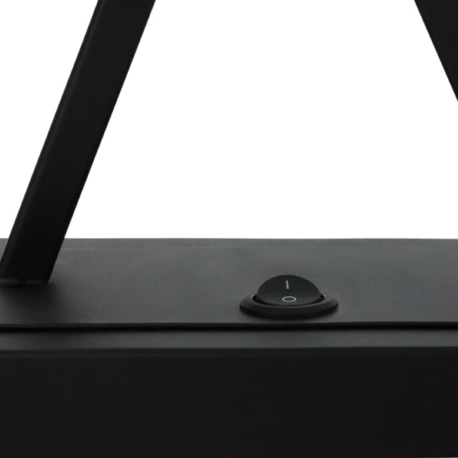 Lampe de table en métal noir avec port USB intégré 25 po - I 9638