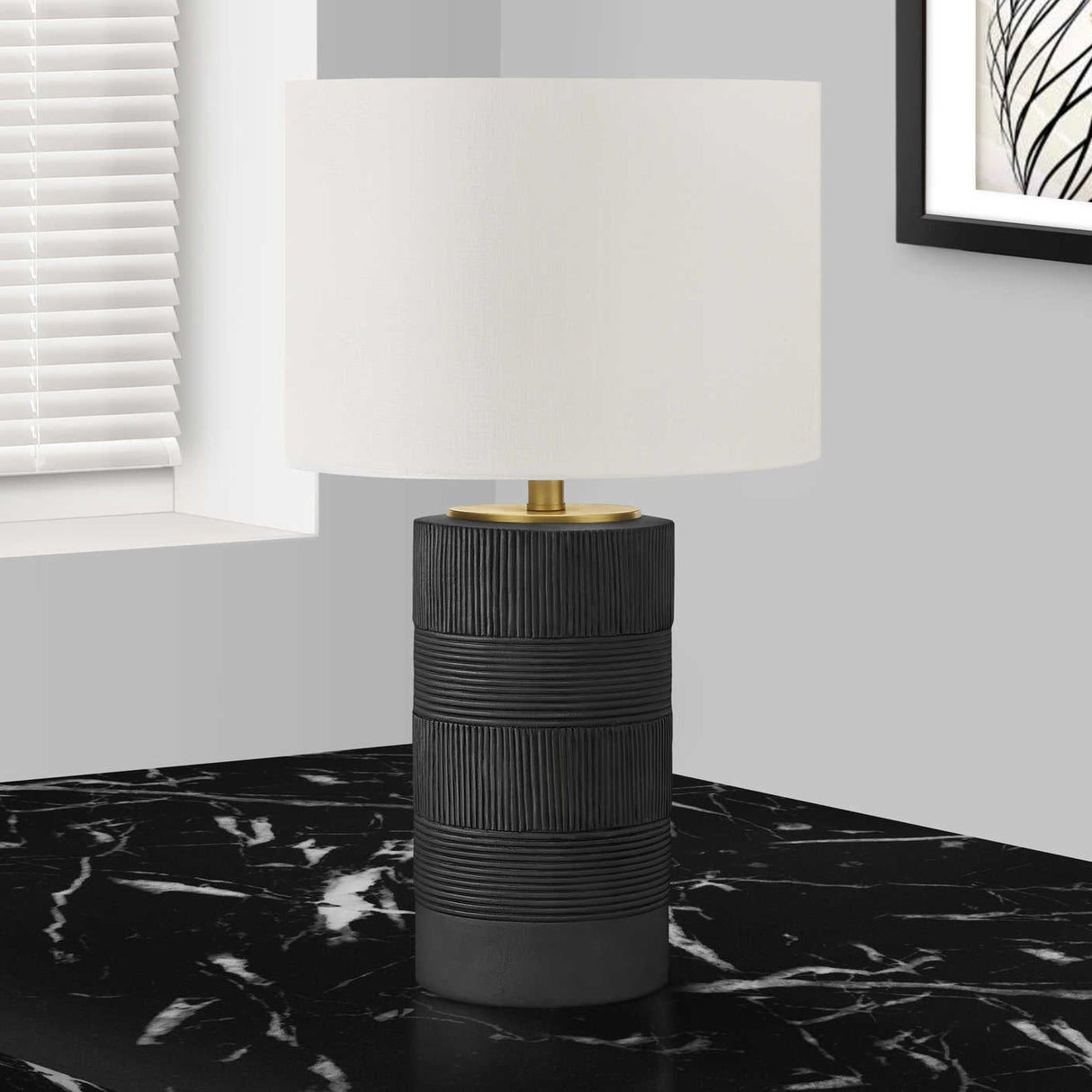 Lampe de table en résine noire texturée 24 po - I 9619