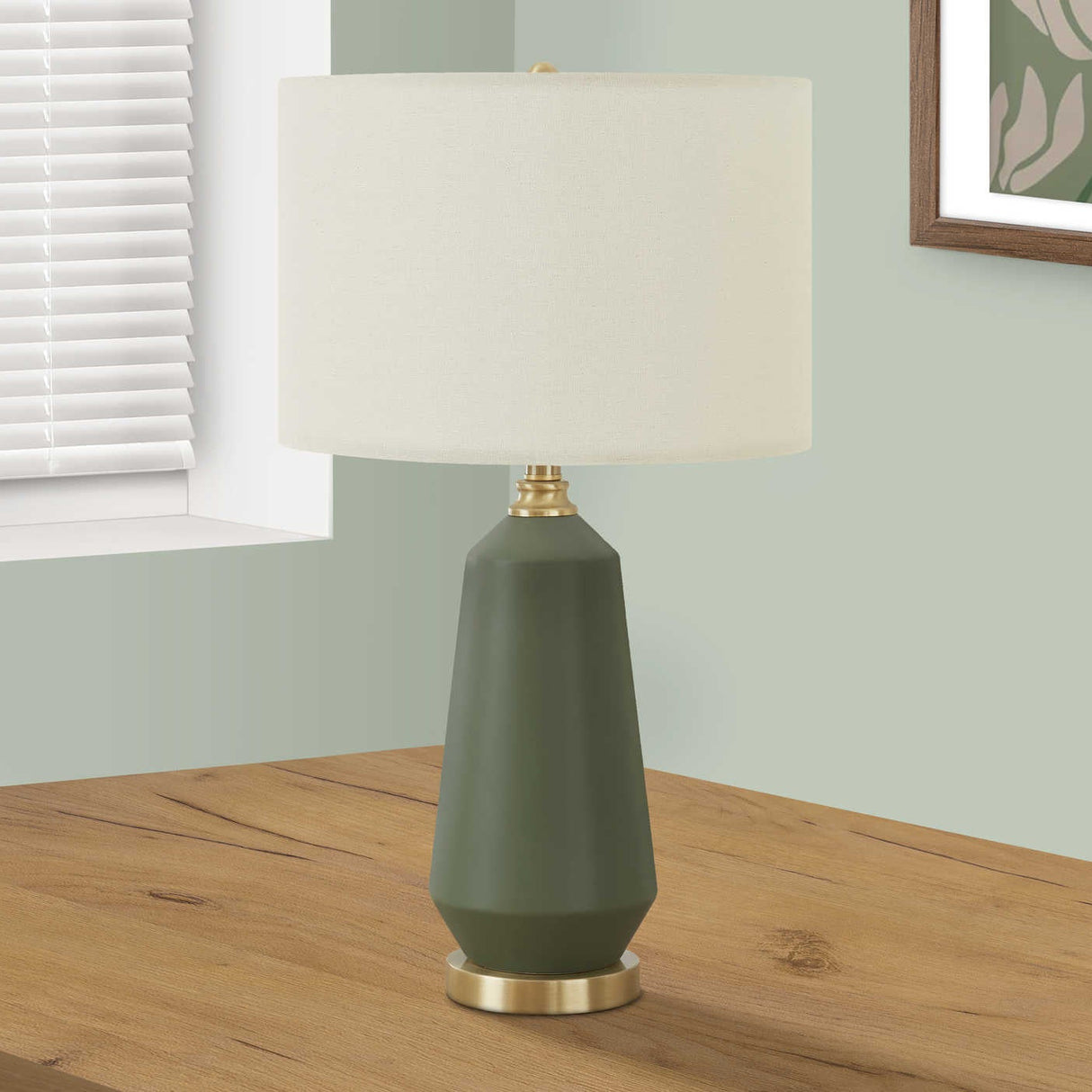 Lampe de table en céramique verte et accents en métal doré 26 po - I 9624