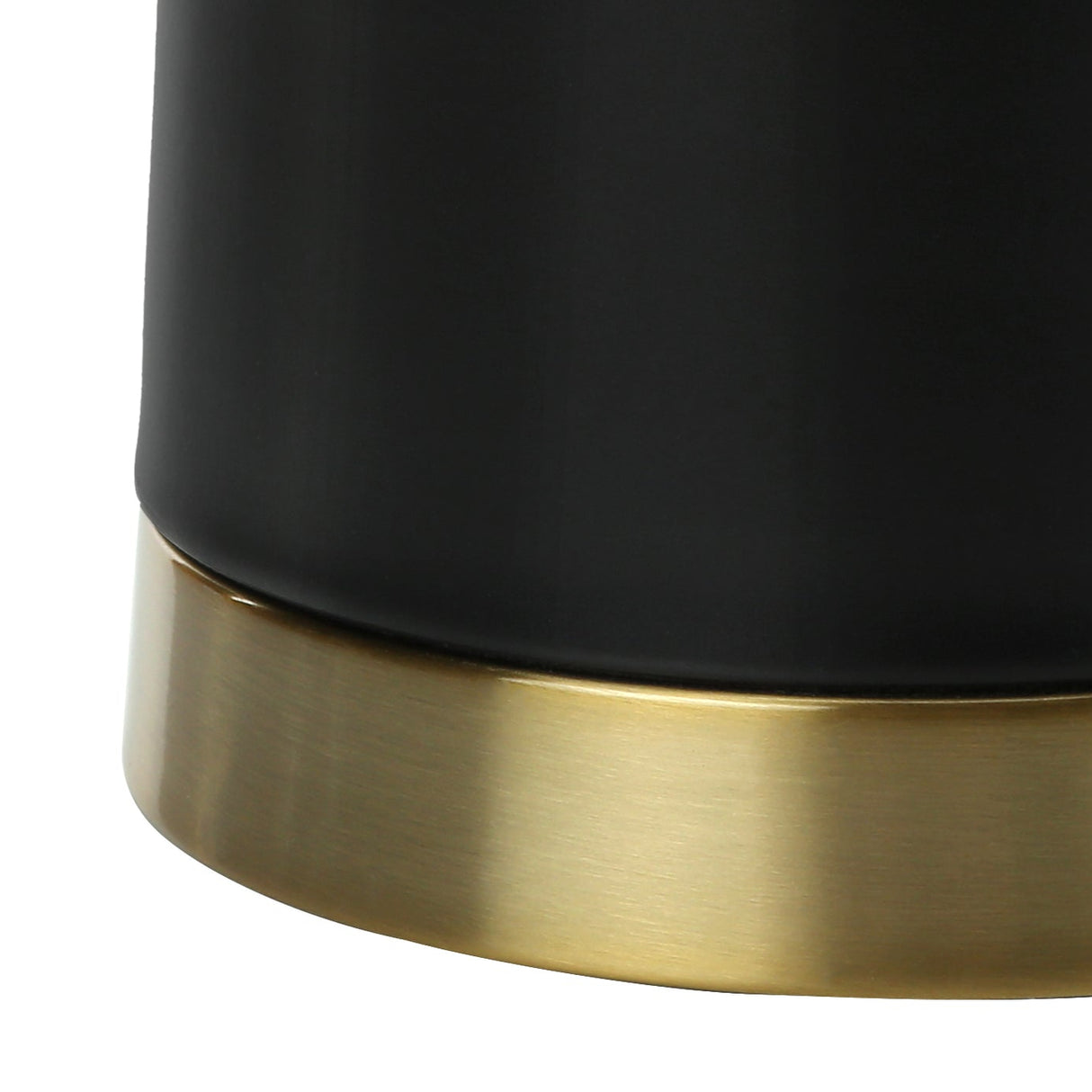 Lampe de table en métal noir et or 28 po.