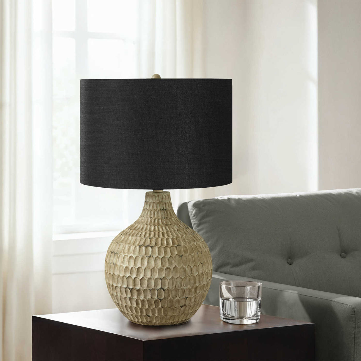 Lampe de table en résine brune texturée 25 po - I 9606