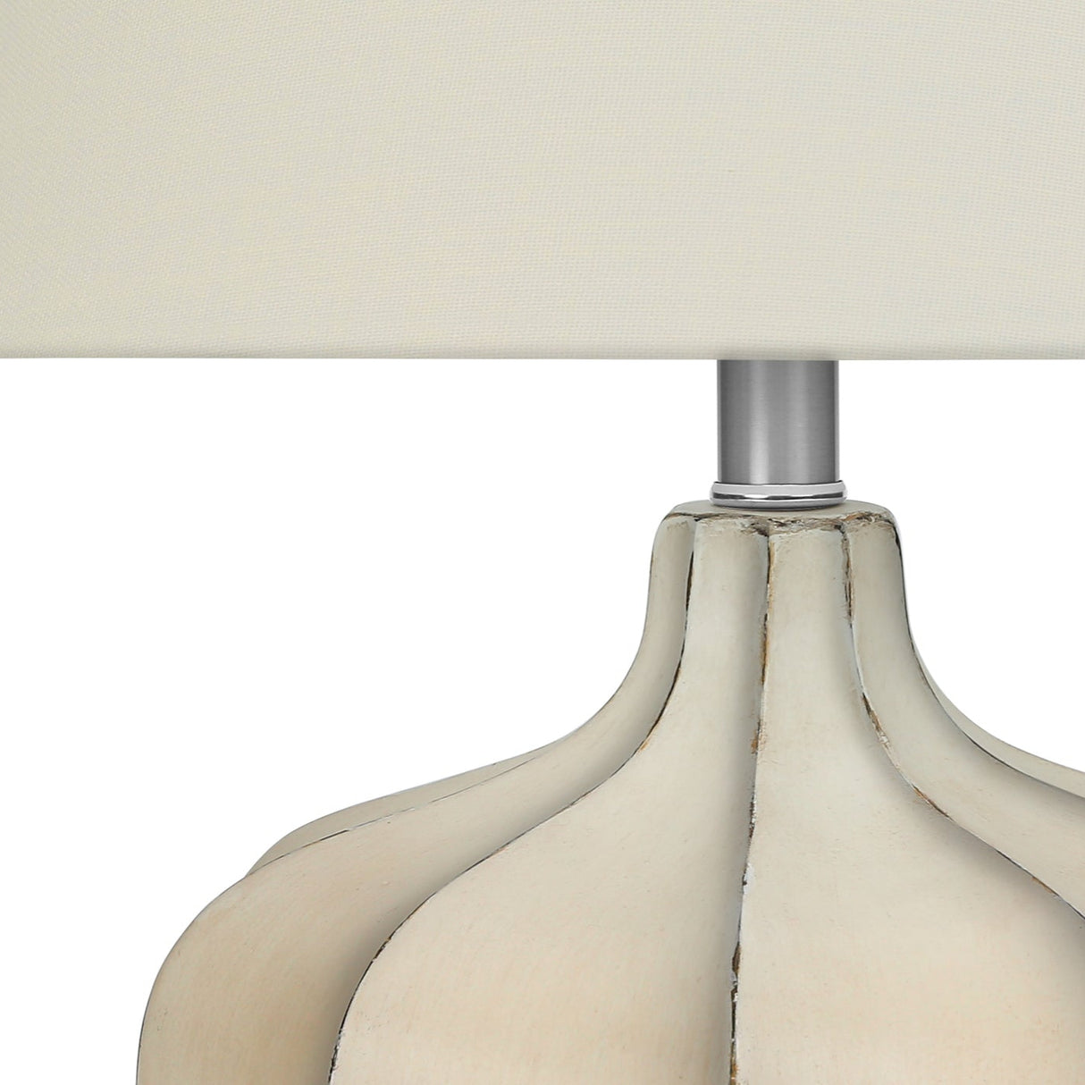 Lampe de table en résine crème 21 po.