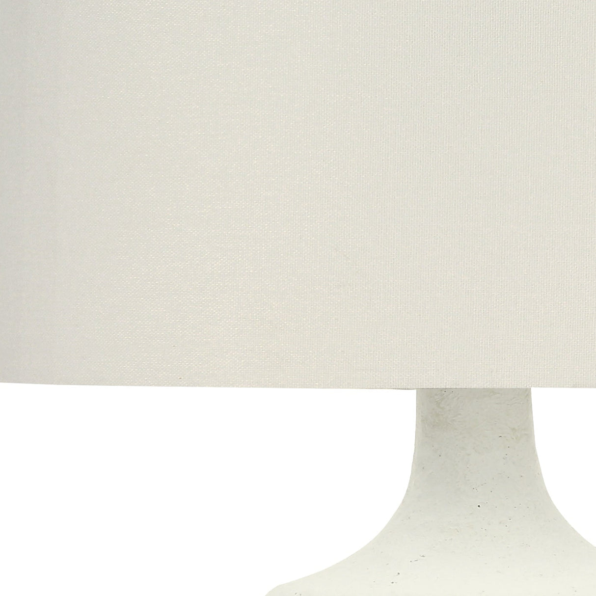 Lampe de table en résine crème texturée 26 po - I 9609