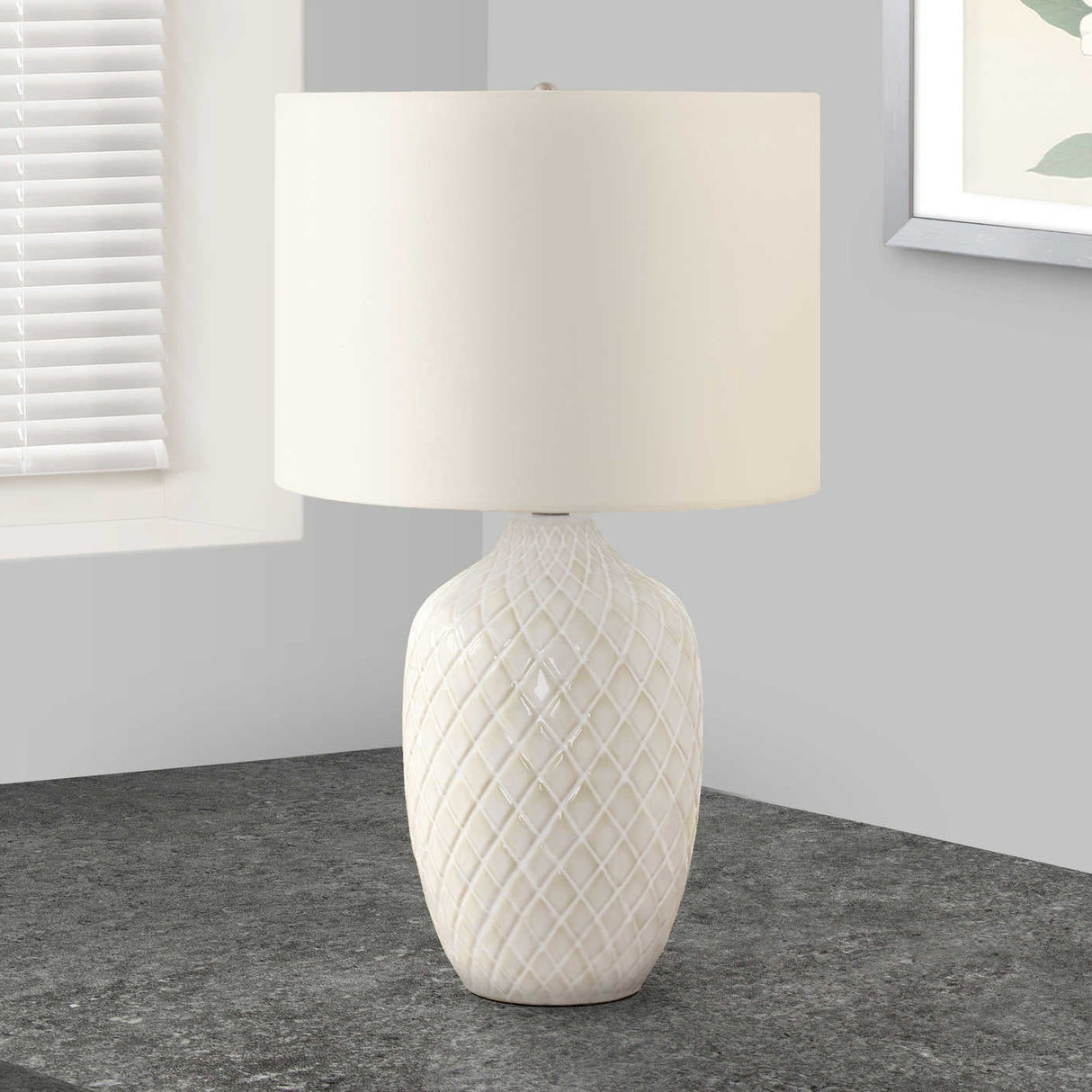 Lampe de table en céramique crème à effet diamant 25 po - I 9707