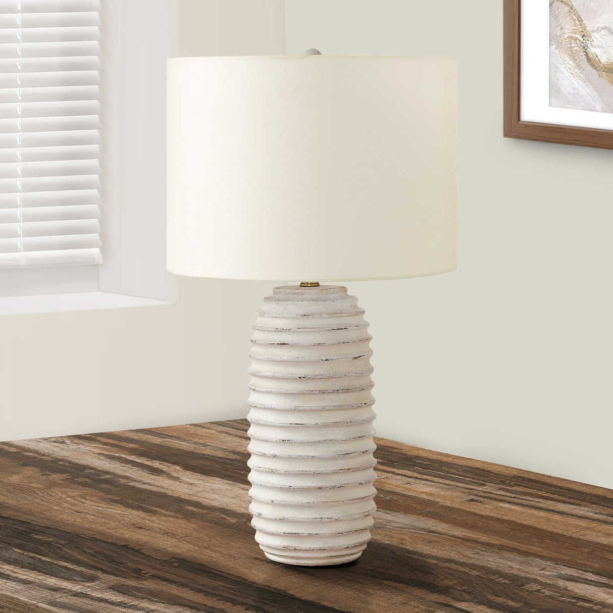 Lampe de table en résine crème texturée 28 po - I 9742