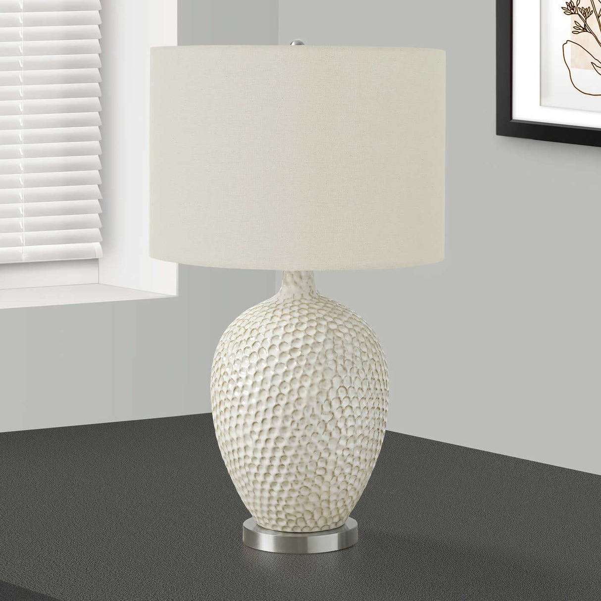 Lampe de table en céramique crème texturée 28 po - I 9607