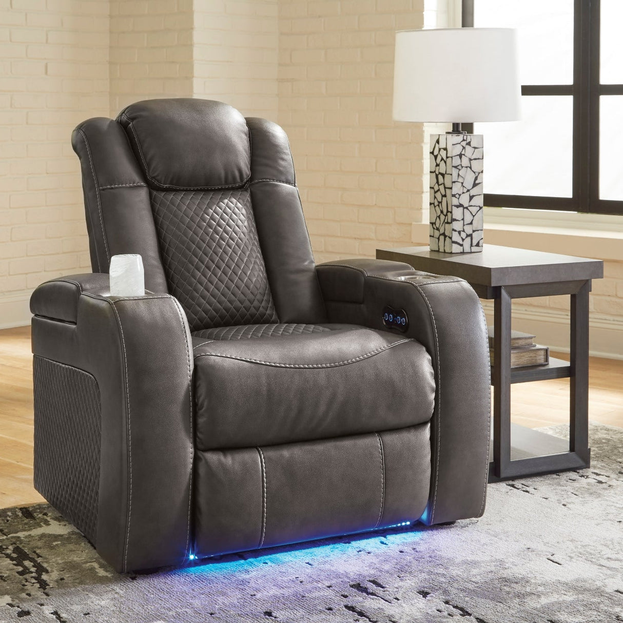 Fauteuil motorisé aspect cuir gris - Mountainous