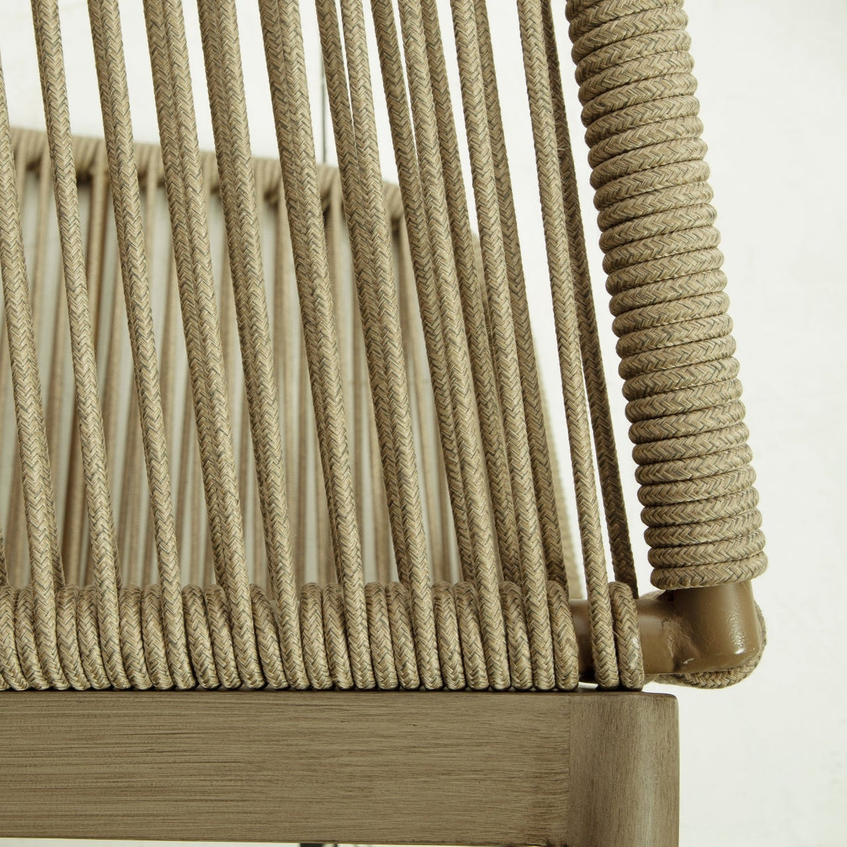 Causeuse extérieure en tissu beige avec coussins - Swiss Valley