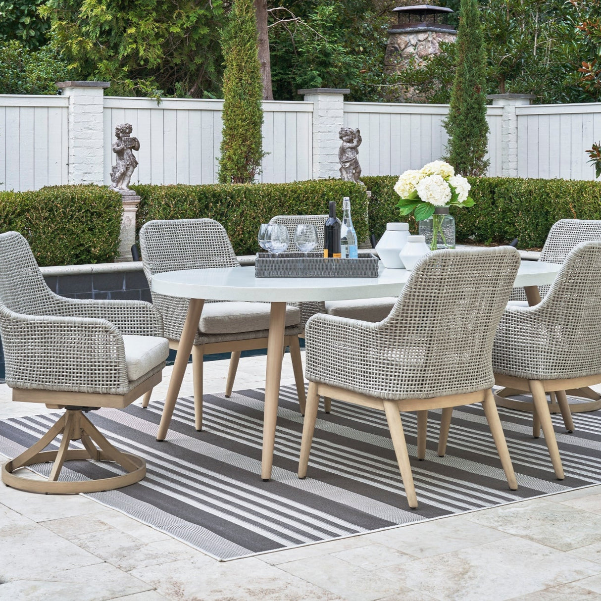 Table d'extérieure ovale 6 places - Seton Creek