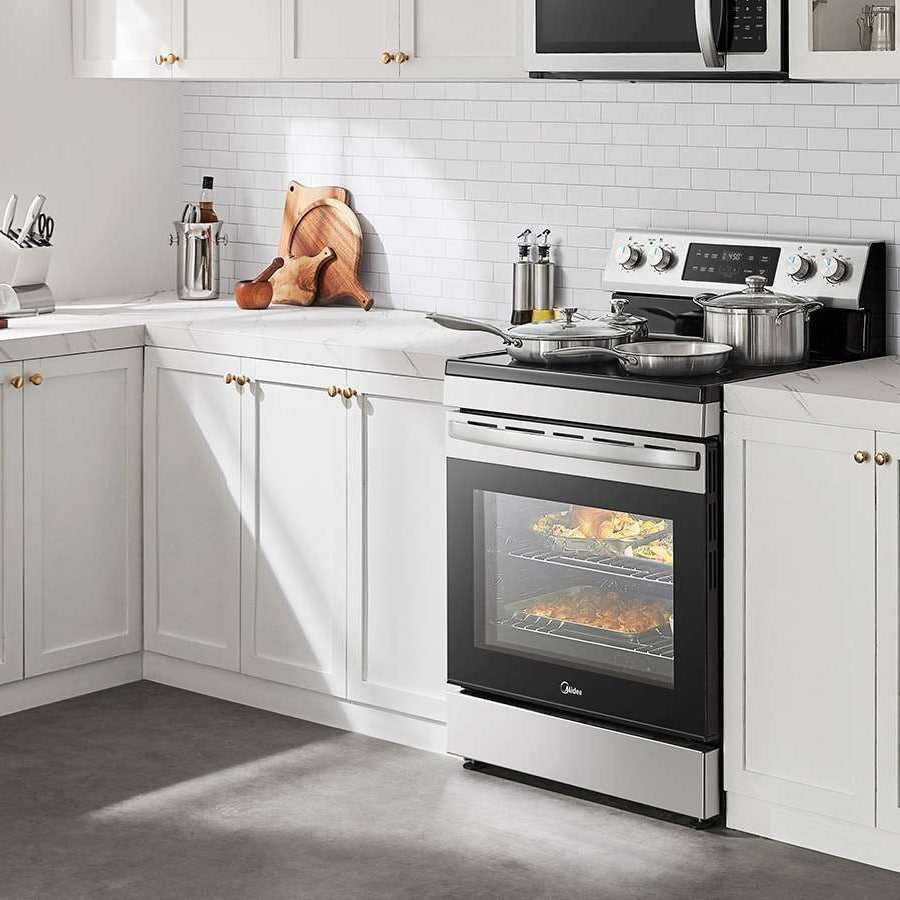 Cuisinière électrique 30 po, 6,3 pi³ Inox avec Fonction gril et Nettoyage à la vapeur