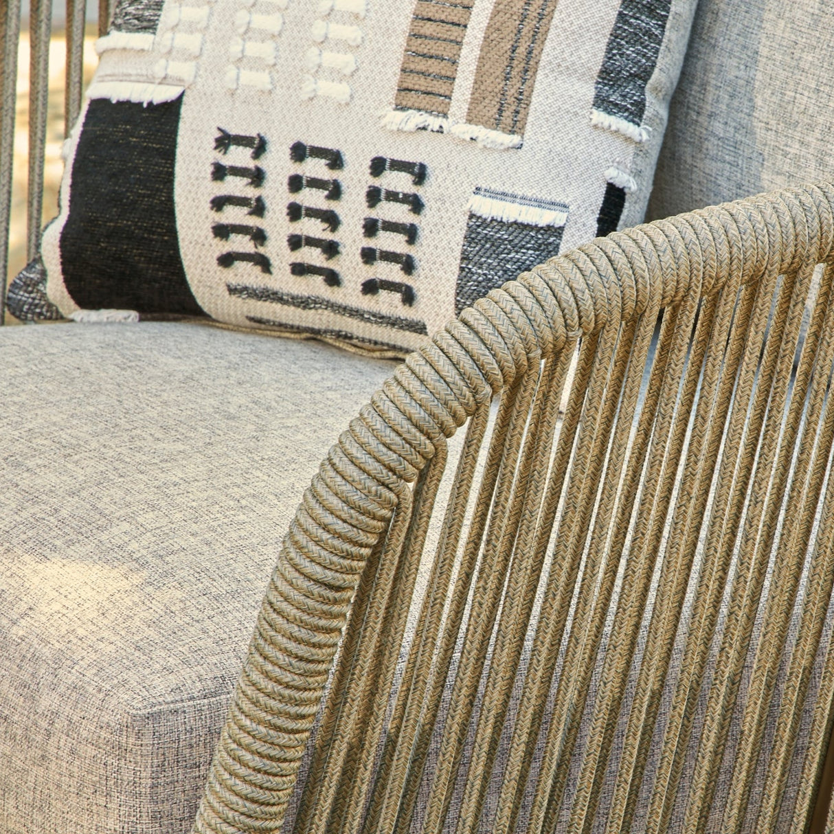 Ensemble de 2 fauteuils en faux bois beige - Swiss Valley