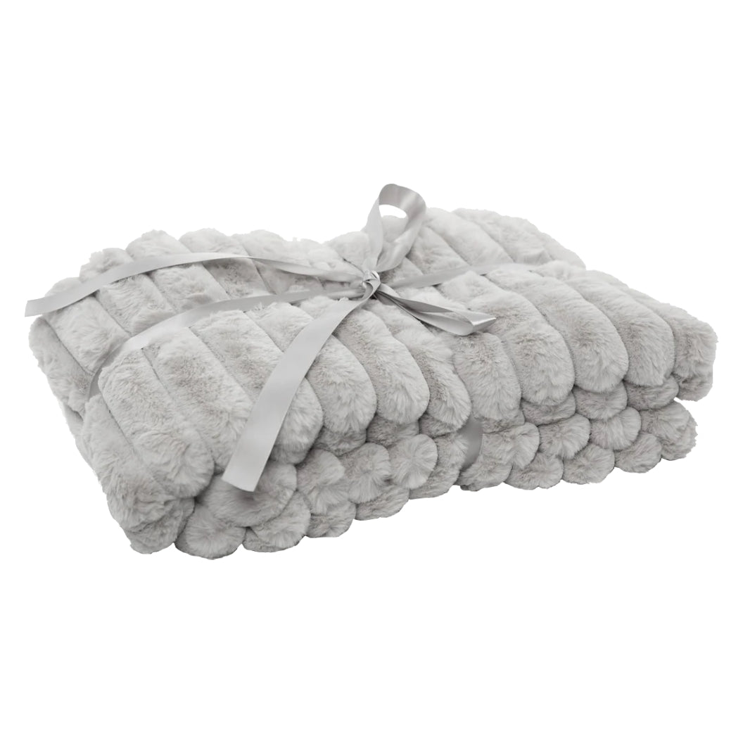 Jeté 50 x 60 po en fausse fourrure - Raya