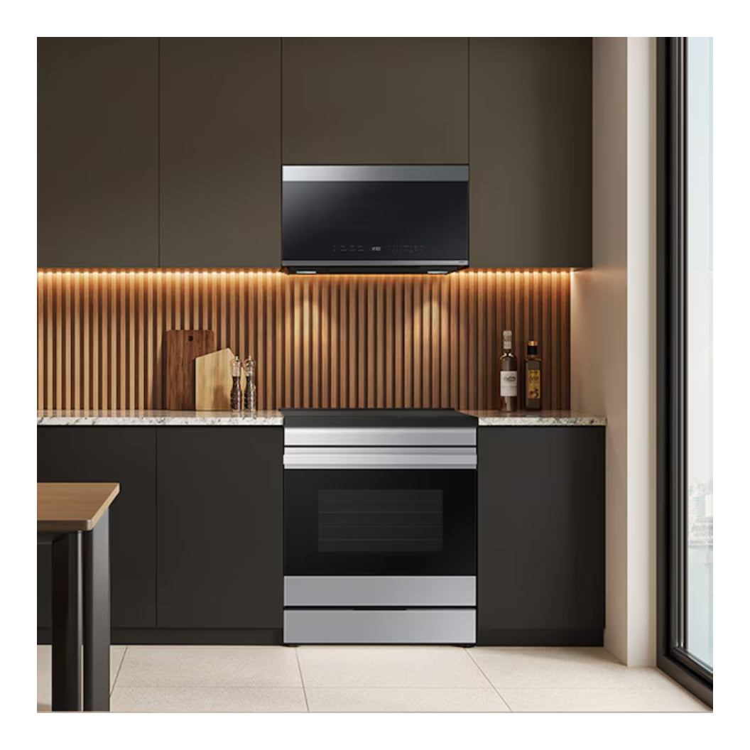 Cuisinière encastrable à induction 30 po 6,3 pi³ Inox Air Fry et IA