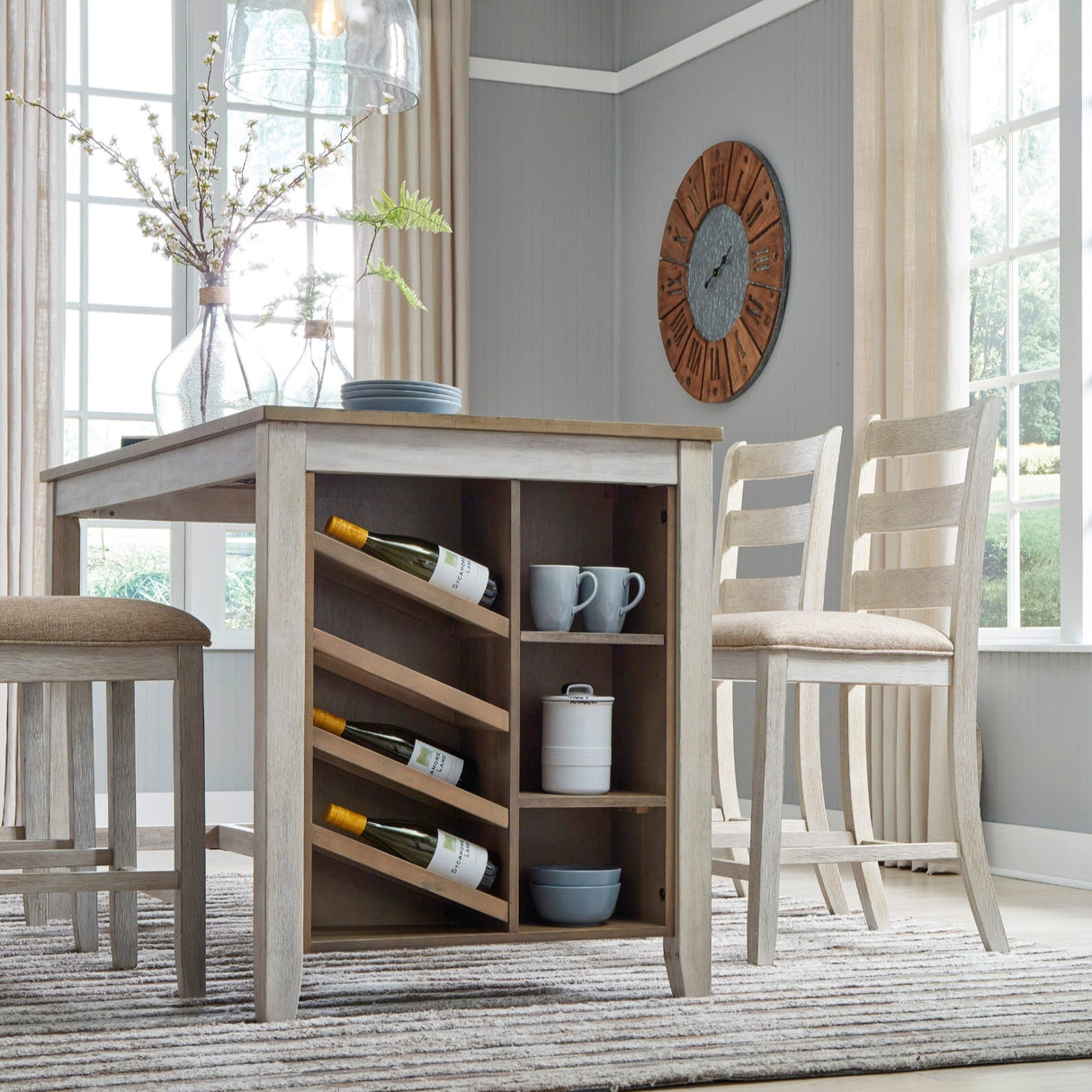 Table de salle à manger style bistro en bois bicolore avec rangement - Skempton