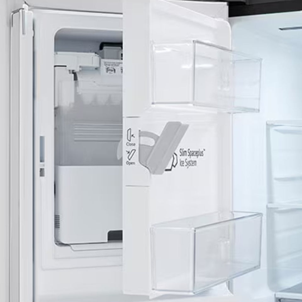 Réfrigérateur à portes françaises 33 po, 24,5 pi³ 3 portes avec Distributeur externe Slim SpacePlus™ et Wi-Fi