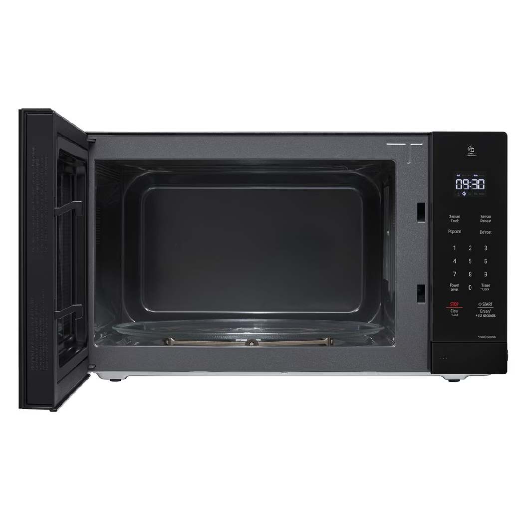 Micro-ondes de comptoir 1,5 pi³ - NeoChefMC avec cuisson par capteur