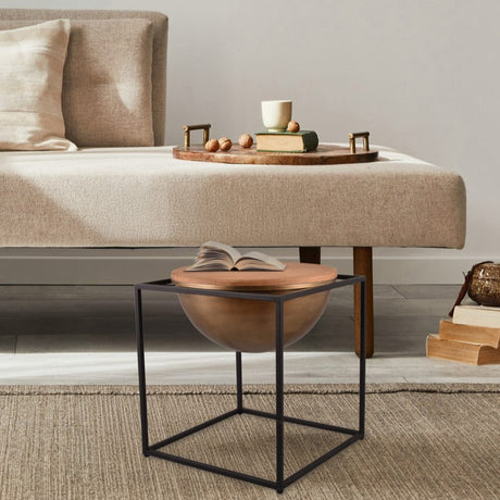 Table d'appoint en bois naturel demi-sphérique et métal noir - Celina