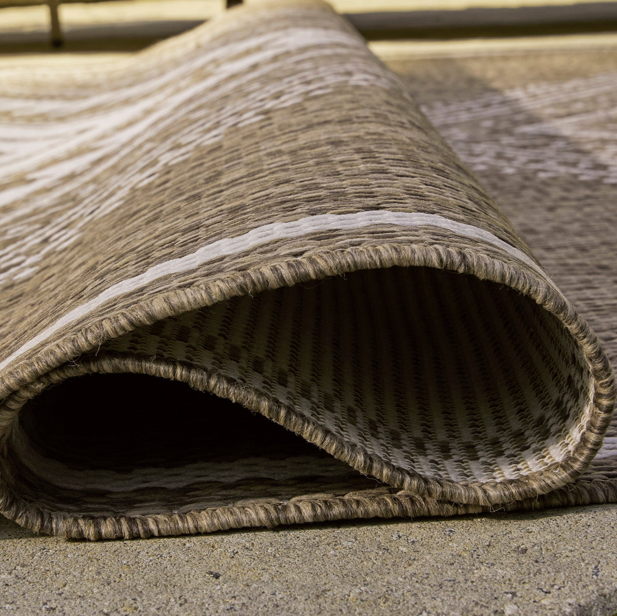 Tapis intérieur/extérieur 5 pi x 7 pi - Dunsler