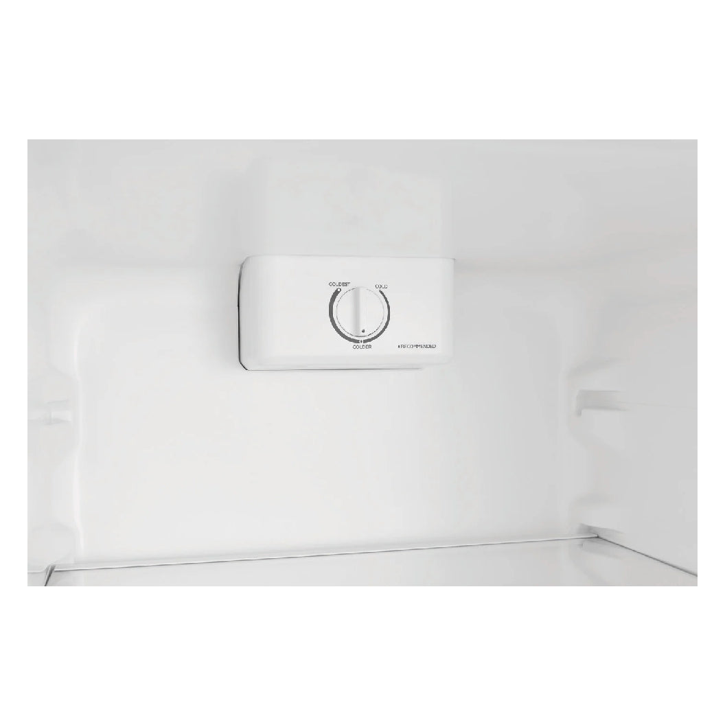 Congélateur vertical 22 po, 7 pi3 Blanc Compact