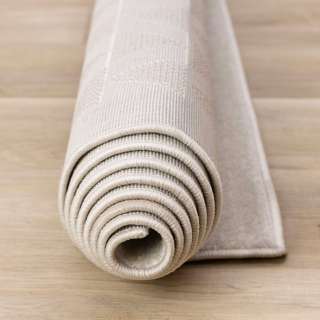 Tapis 5 pi x 8 pi - Alta