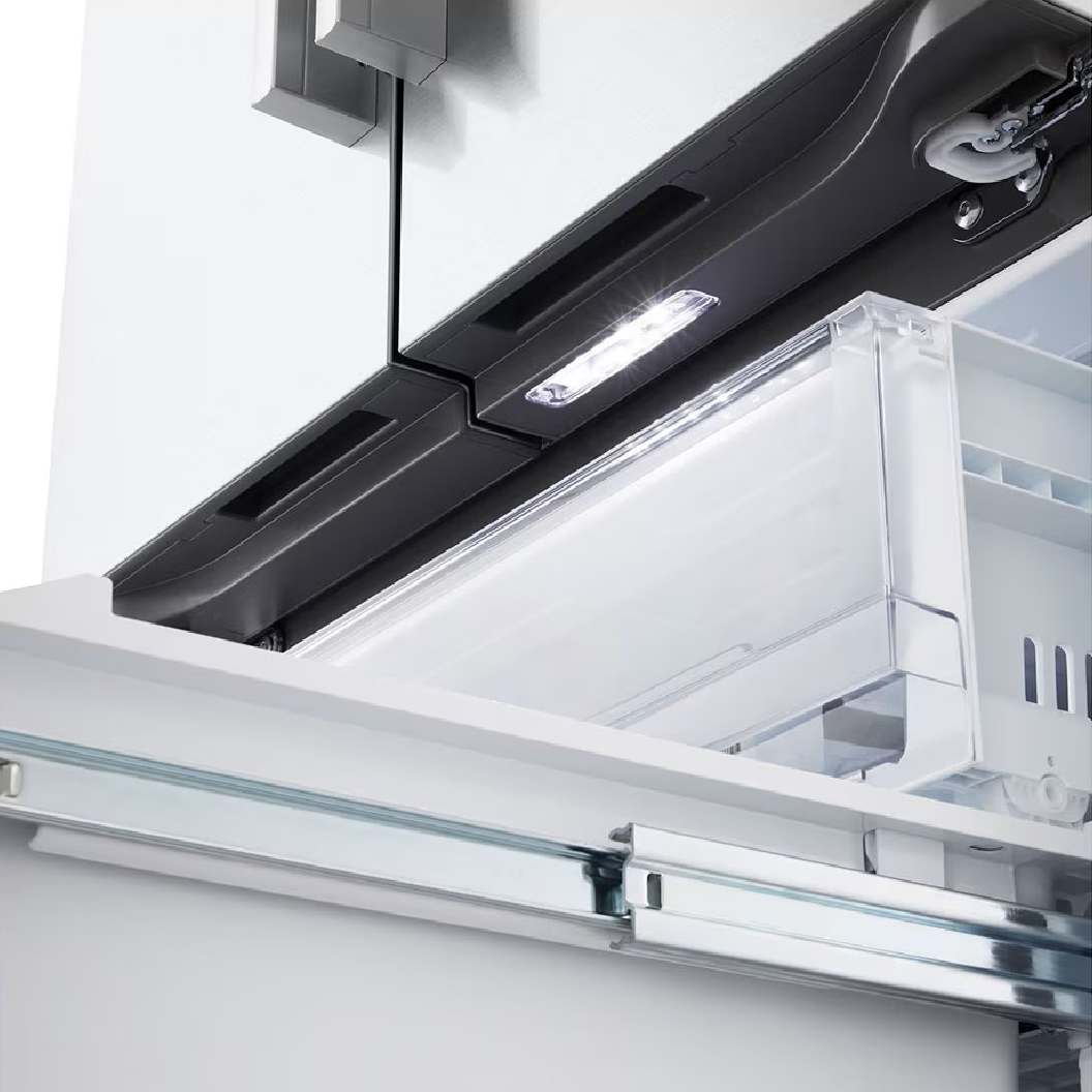 Réfrigérateur porte française 33 po, 25 pi³ 3 portes Inox avec Wi-Fi