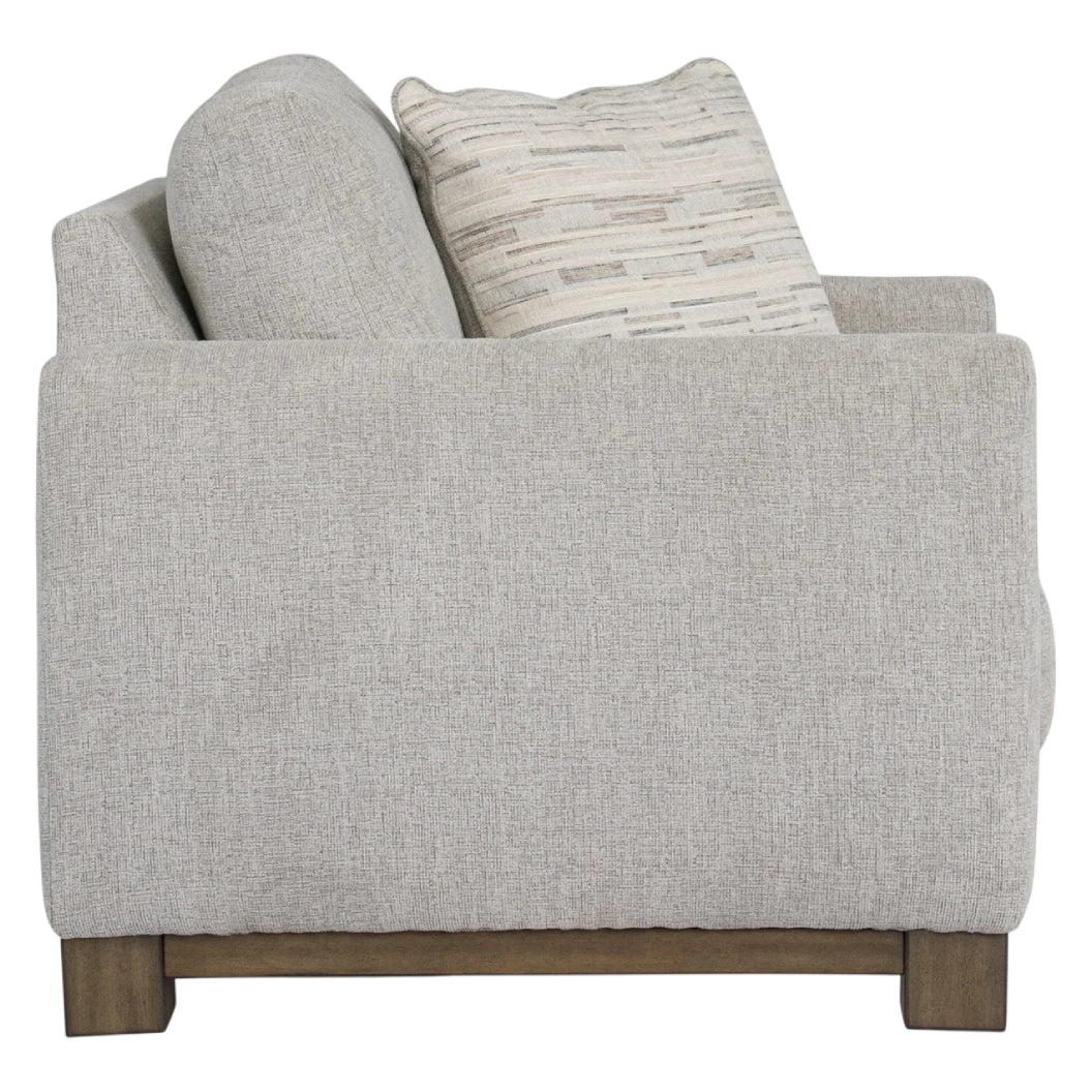 Fauteuil en tissu gris pâle avec coussin - MarinaMae
