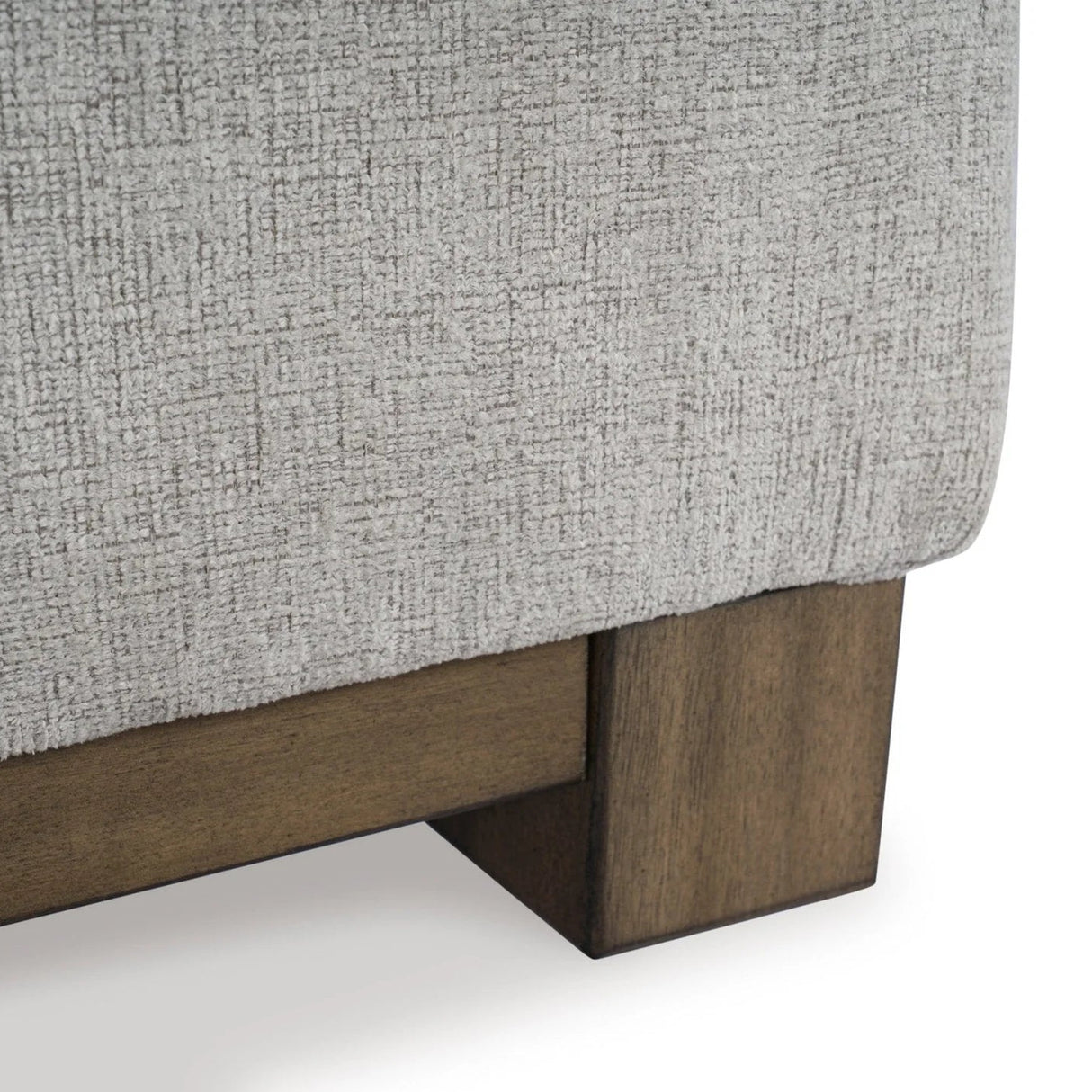 Sofa condo en tissu gris pâle avec coussins - MarinaMae