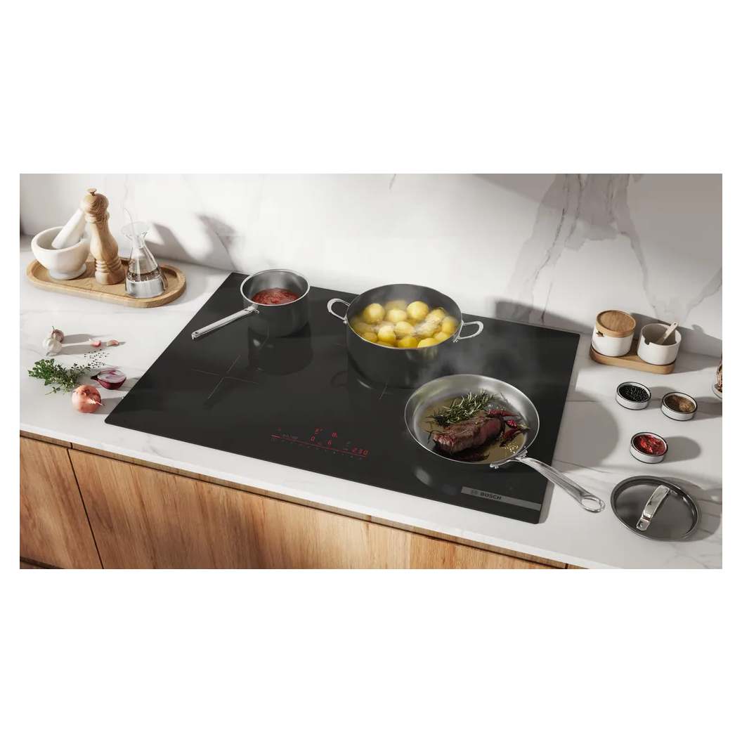 Plaque de cuisson à induction 30 po, Noir - Série 800 à 4 zones avec Wi-Fi