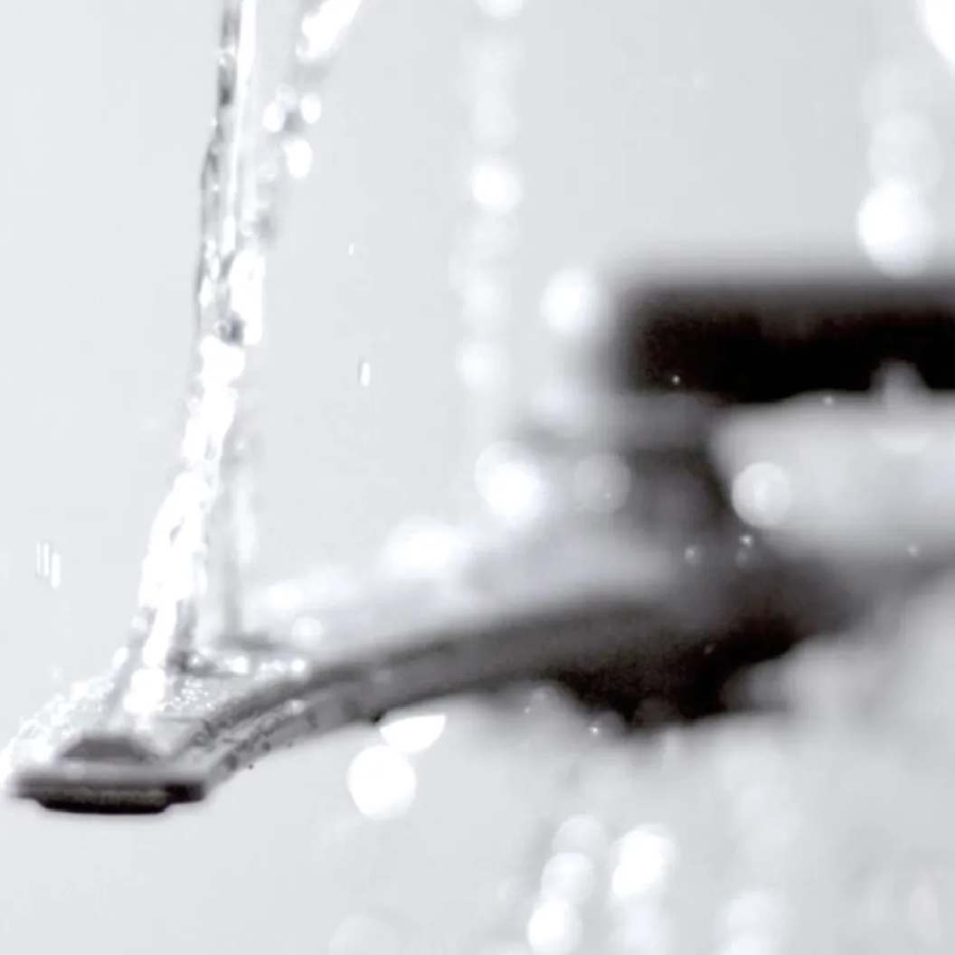 Lave-vaisselle encastrable 24 po, 42 dBA Inox - Série 800 avec Wi-Fi